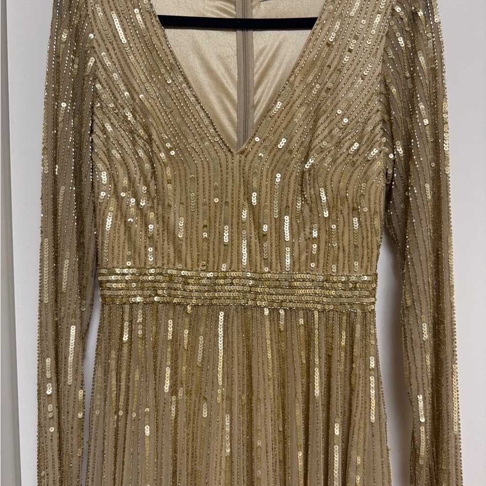 NWT | Mac Duggal 4977  Taupe Gold Sequined V Neck Sleeve A Line Gown Size 4 - Picture 13 of 14
